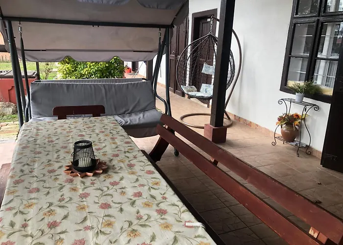 Tornácos Vendégház Kápolnásnyék